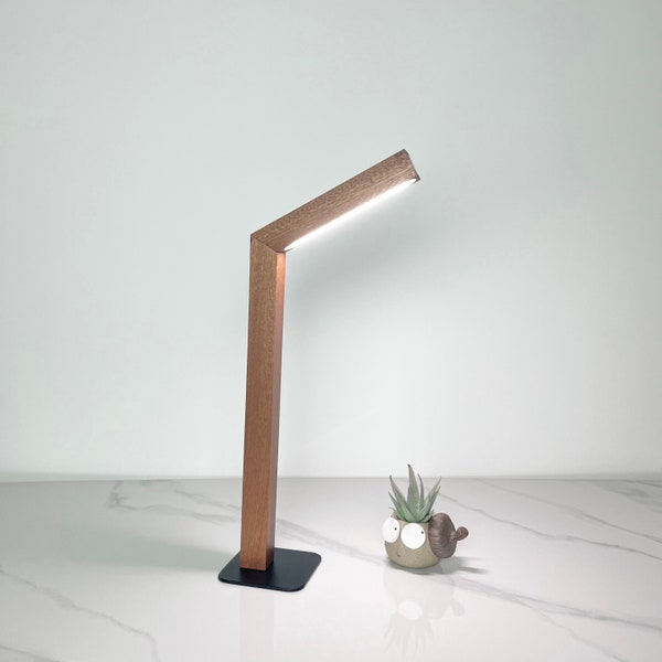 Drewniana lampa | Minimalistyczna lampa stołowa | Światło nocne | Lampa biurkowa | Wystrój domu | Lampka na parapetówkę | Akcesoria na biurko