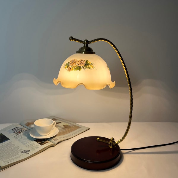 Vintage Lamp | Flower Table Lamp | Lily Flower Lamp | night light | Desk Lamp | Home Decor | Housewarming Lamp | Desk Accessory | poison