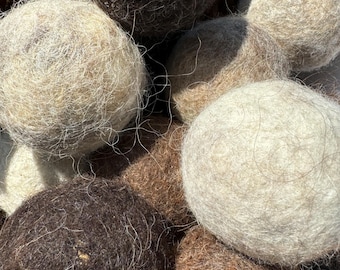 Kule do prania z wełny, kule do suszenia wełny, naturalna pielęgnacja prania, ekologiczny środek do czyszczenia prania, islandzkie kule do suszenia wełny, pranie bez użycia środków chemicznych