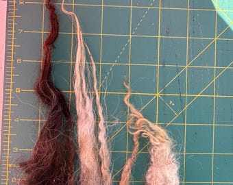 IRIS Raw wool Icelandic sheep lambswool, whole fleece, raw wool, Icelandic lambswool, wool for spinners, wool for rugs, wool needle felting