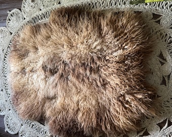 FREYA sheepskin hide, real Icelandic sheepskin rug, bark-tanned hide