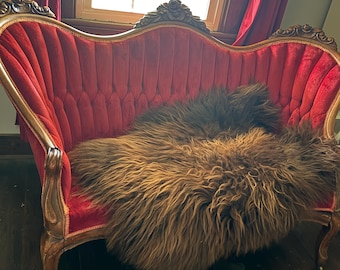 ESTEBAN sheepskin hide, real Icelandic sheepskin rug, bark-tanned hide