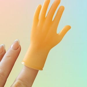 Miniature Rubber Hand Novelty Gag Gift, Joke Toy