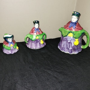 Vintage Queensware Old Maid Tea Pot, Sugar Bowl And Creamer (5 Piece Set) A+ Condition!