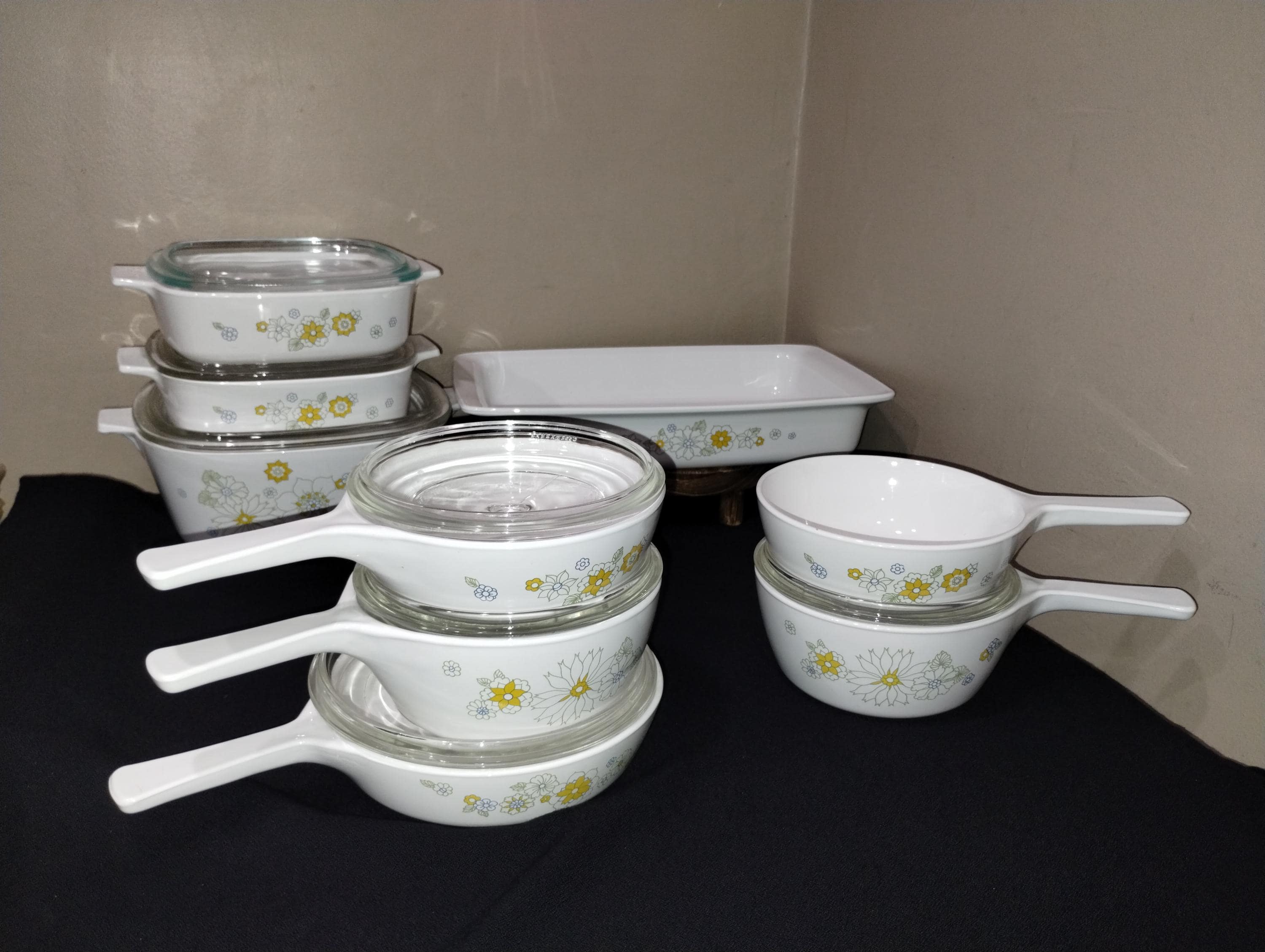Ustensiles de cuisson vintage bouquet de fleurs par Corning Ware - LIVRAISON GRATUITE !