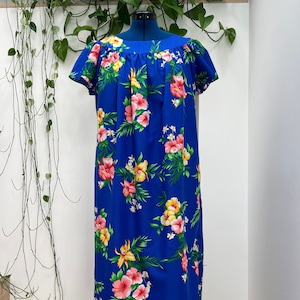 Vintage Blue/Pink/Yellow Tropical Floral Print, Short Sleeved, Dress, Kaftan, Muumuu