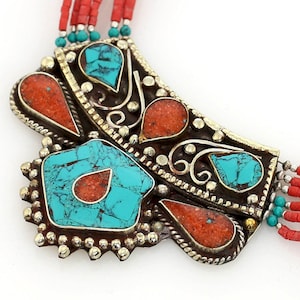 Vintage Tibetan Necklace - Silver Adorned with Traditional Gemstone, Handcrafted
