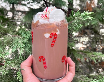 Candy Cane Glass, Beer Glass Can, Glass Coffee Cup, Soda Glass Can, Glass Can, Iced Coffee Glass, Aesthetic Glass Beer Can, Beer Glass Cup