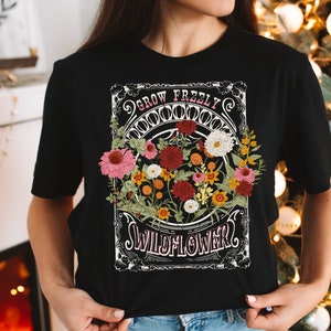 Wildflower Boho Tee, Grow Freely Wildflower, Vintage Flower Tee, Boho Graphic Tee, Plus Size Boho Tee, floral Tshirt, Bleach Distressed