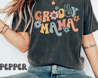 Groovy Mama Shirt: Retro Hippie Mom Tee