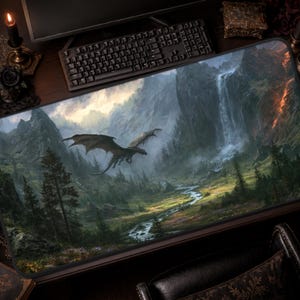 Skrivbordsmatta med Dark Valley Dragon, musmatta med mörk fantasi, spelbordsmatta med gotisk drake, skrivbordsmatta med Mountain Valley, dekor med fantasy-spel