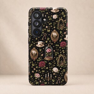 Coque de téléphone féerique gothique avec rose, style victorien romantique, cloche en verre, lierre et château, cadeau cottagecore sombre