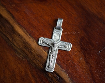 Vintage Italian Crucifix Pendant – Silver Metal Jesus Cross – Antique Religious Jewelry – Made in Italy 1960s-70s