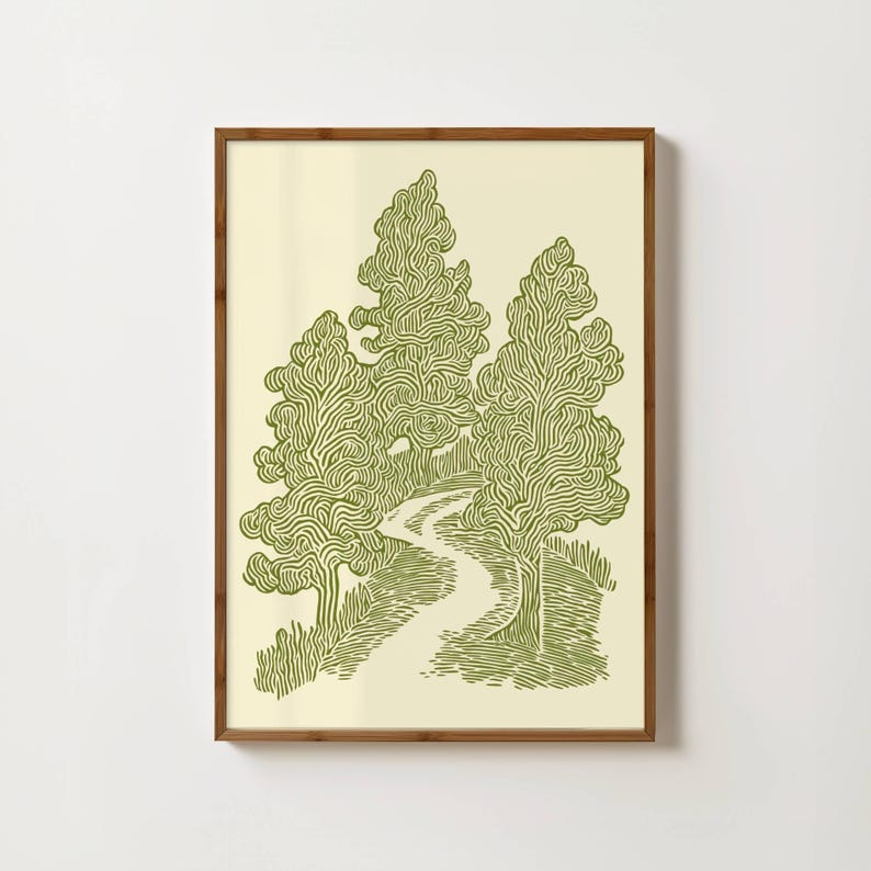 K&ouml;nnte beinhalten: Gerahmter Kunstdruck mit einer stilisierten Landschaft mit drei B&auml;umen und einem gewundenen Pfad. Das Kunstwerk ist in Gr&uuml;nt&ouml;nen auf cremefarbenem Hintergrund gehalten, mit einem Naturholzrahmen. Der Illustrationsstil wirkt vintage.