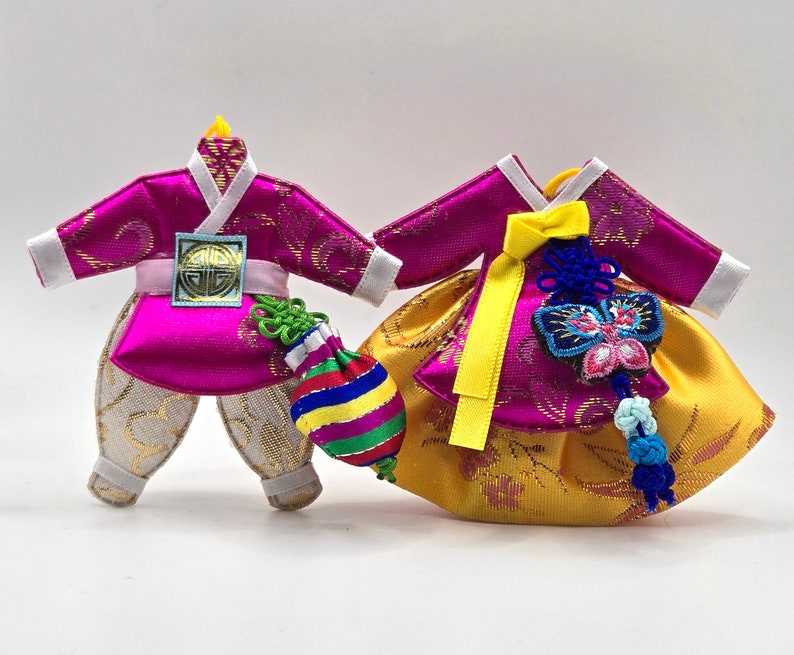 Hanbok Ornament: koreanische traditionelle Kleidung Schlüsselanhänger, Chuseok Neujahr Geschenk Bild 6