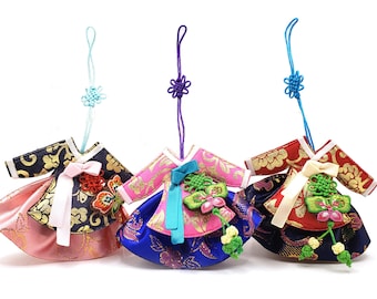 Korean Traditional Dress Mini Hanbok norigae Keychain Ornament -  Korea Souvenir Gift Accessoiries - New year Gift