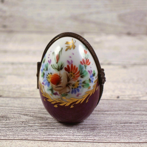 Limoges France Peint Main Hand Painted Signed Egg Trinket Box Peint Main