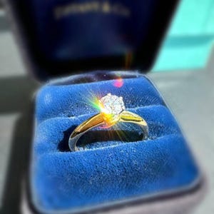 Tiffany & Co 0.52 carats VS1 E color 18k yellow gold Pt950 solitaire engagement ring sz 6.5