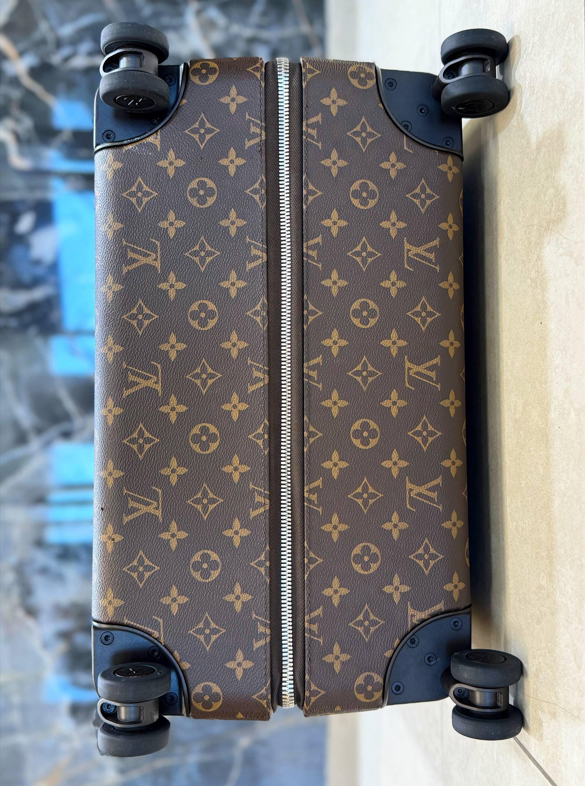 プ*ル様 ルイヴィトン　スーツケース　ホライゾン70　モノグラム・エクリプス　ブ louis-vuitton-horizon-70--