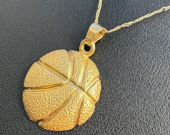 14k Solid Yellow Gold Wheat Chain Necklace with Basketball Pendant