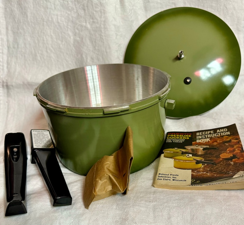 1970 Presto 4 QT Pressure Cooker Avocado Green Etsy