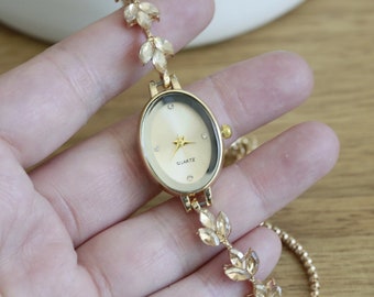 Personalized Women's Gold Oval Watch, Vintage Style, Bridesmaids Gifts, Small Face Watch, Gift for Her, Anniversary