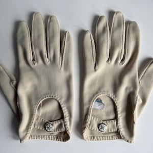 Vintage Van Raalte Cream Reindoe Driving Gloves With Enamel Dot Snappers Snaps