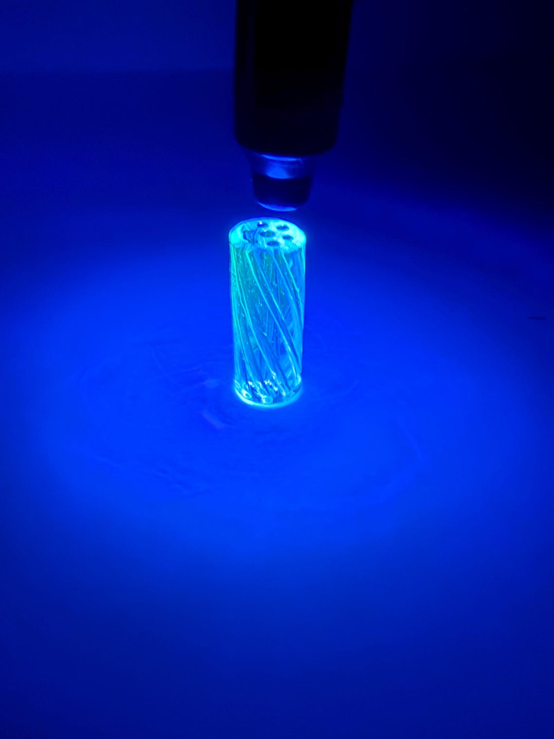 UV Reactive Glass Filter Tip | Spiral Borosilicate Tip | Multi-hole ...