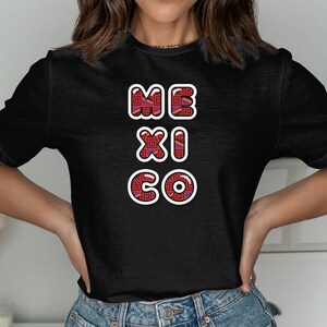 Mexico Me-xi-co T-Shirt | Trendy Souvenir Tee for Men and Women |  Unisex Gildan Softstyle