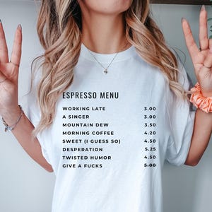 Camiseta de menu expresso, cores confortáveis, camiseta de café da moda para bebedores de café, placa de menu de café