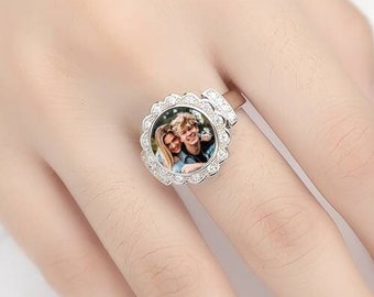 Women's Custom Photo Ring, Flower-shaped Photo Ring with Cubic Zirconia, Keepsake Gift for Women, Memento gift, Bereavement Gift