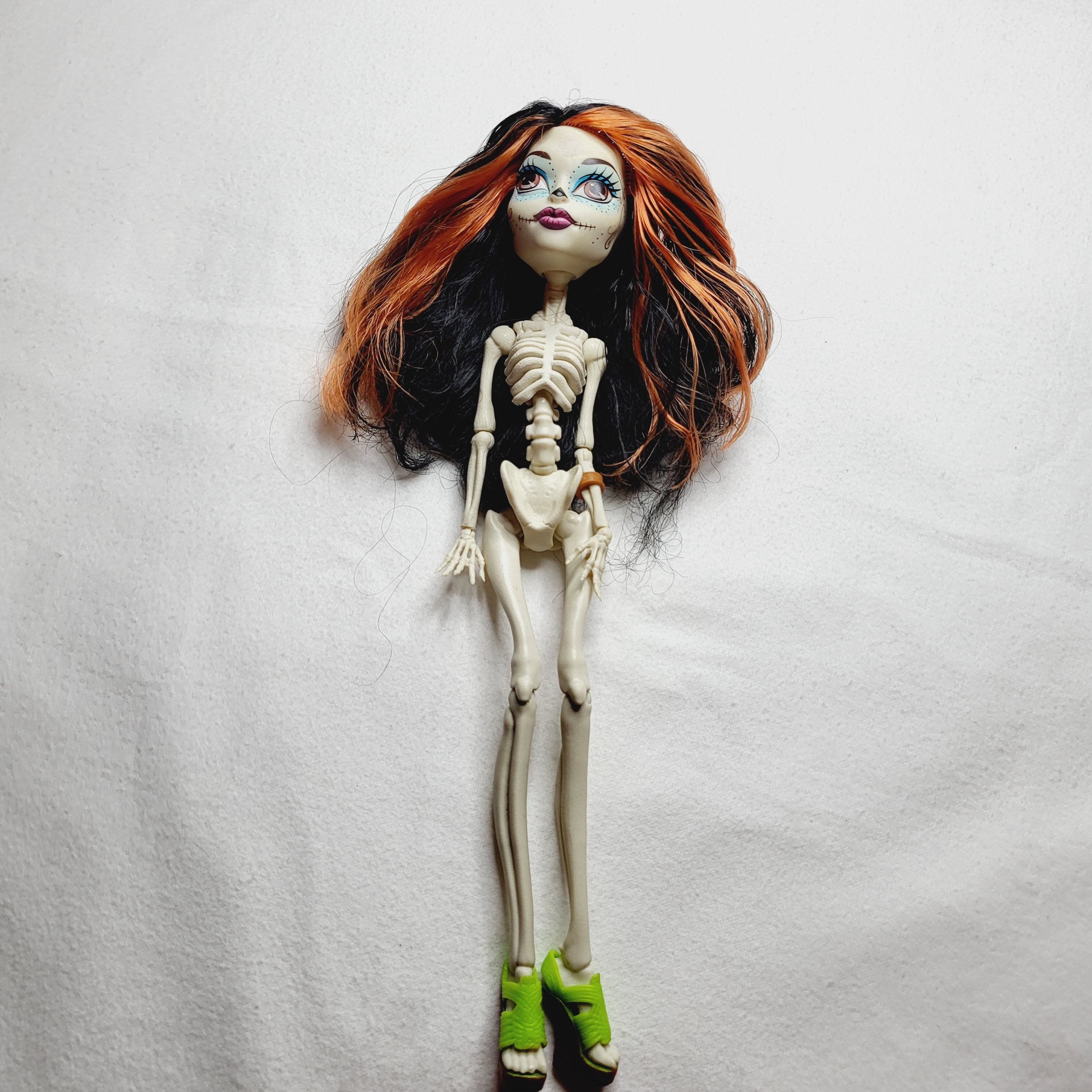 Original Monster High Dolls Dressed With Accessories Collectible Spectra  Ghouls Getaway /haunted Twyla/skelita/bunny Lapin,choose One Doll -   Norway
