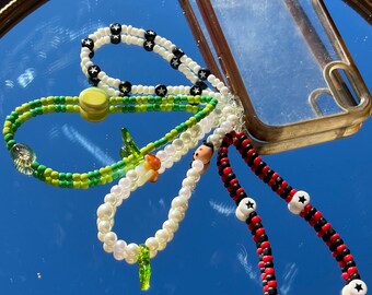 Encantos de teléfono con cuentas