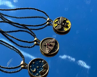 collar con colgante de variaciones