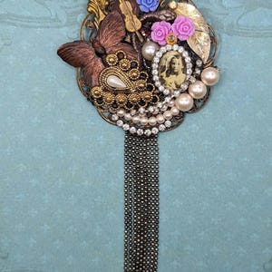 Edwardian-Inspired Statement Brooch – Bird & Butterfly Fringe Pin – Cottagecore Vintage Jewelry – Nature Lover Gift