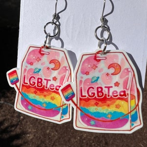 Pendientes con la declaración LGBTea Bag