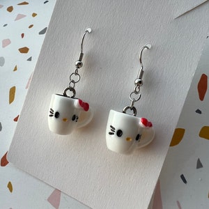 Pendientes de taza de café kawaii de Hong Kong