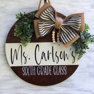14&quot; Customizable Classroom/Office door hanger/wreath/sign, Choose your background color and bow, Comes ready to hang
