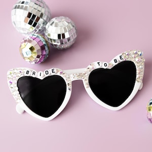 Hen Party Sunglasses Gift Destination Wedding Bride Outfit Heart Sunglasses Bride To Be Gift Rhinestone Beach Bachelorette Party Favor