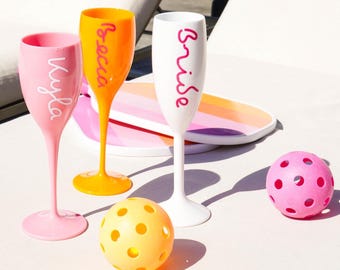 Personalized Island Font Cups Champagne Flute Beach Tropical Bachelorette Decoration