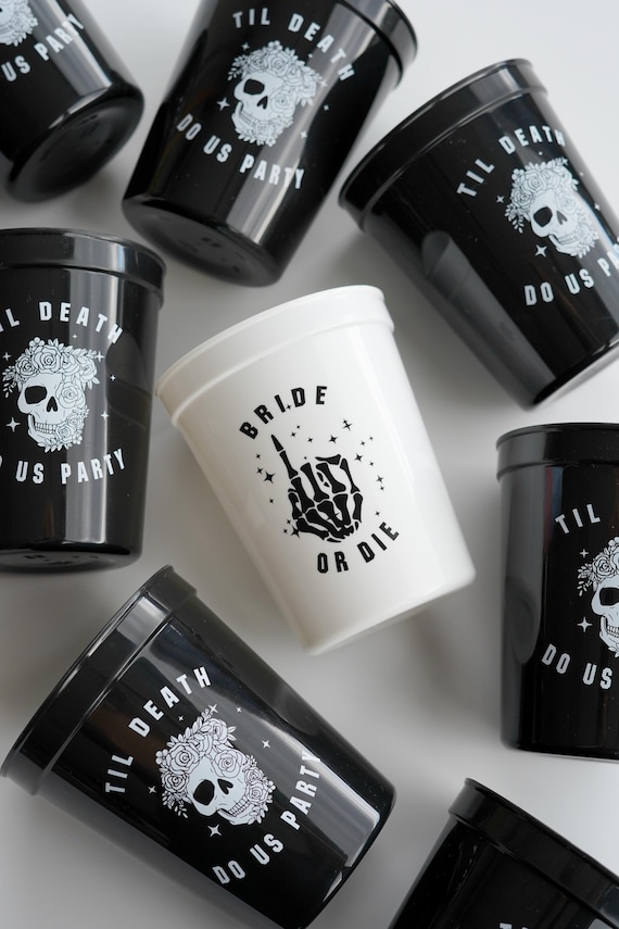Halloween Bachelorette Bride or Die Cup Til Death Do Us Party Theme Bachelorette RIP Single Life Skull Black Hen Party Favor Decoration