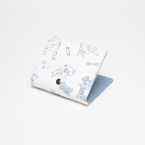 Porta carte di credito in cotone taiwanese fatto a mano, fodera in pelle scamosciata, doppi scomparti, chiusura a scatto di sicurezza. Personalizza il tuo stile con eleganza senza tempo