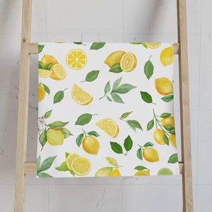 Lemon Hand Towel, Kitchen Towel, Citrus Home Decor, Lemon Patterned Towel, Housewarming Gift, Tropical Hand Towel