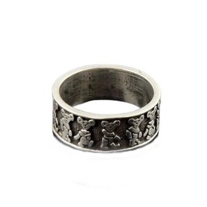 Dancing bears ring clearance