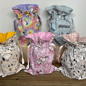 Snoopy Fabric Drawstring Gift Bag: Reusable Cotton Lined Sack