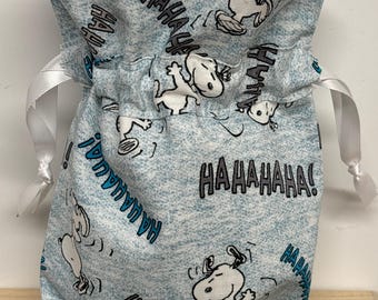 Snoopy Fabric Drawstring Gift Bag: Reusable Cotton Lined Sack