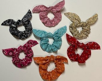 Coletero con estampado de bandana: lazo extraíble, tela de algodón