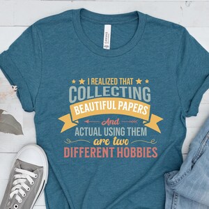 Funny scrapbooking shirt cadeaukaart maker, scrapbook tshirt, paper crafting hobby tee, scrapbooker grappige cadeaus voor vrouwen,