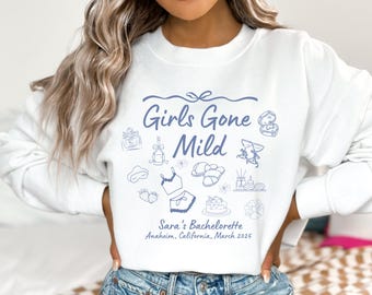 Pijama de spa con cuello redondo y sudadera con prosecco para despedida de soltera de Girls Gone Mild, regalos para damas de honor para despedidas de soltera