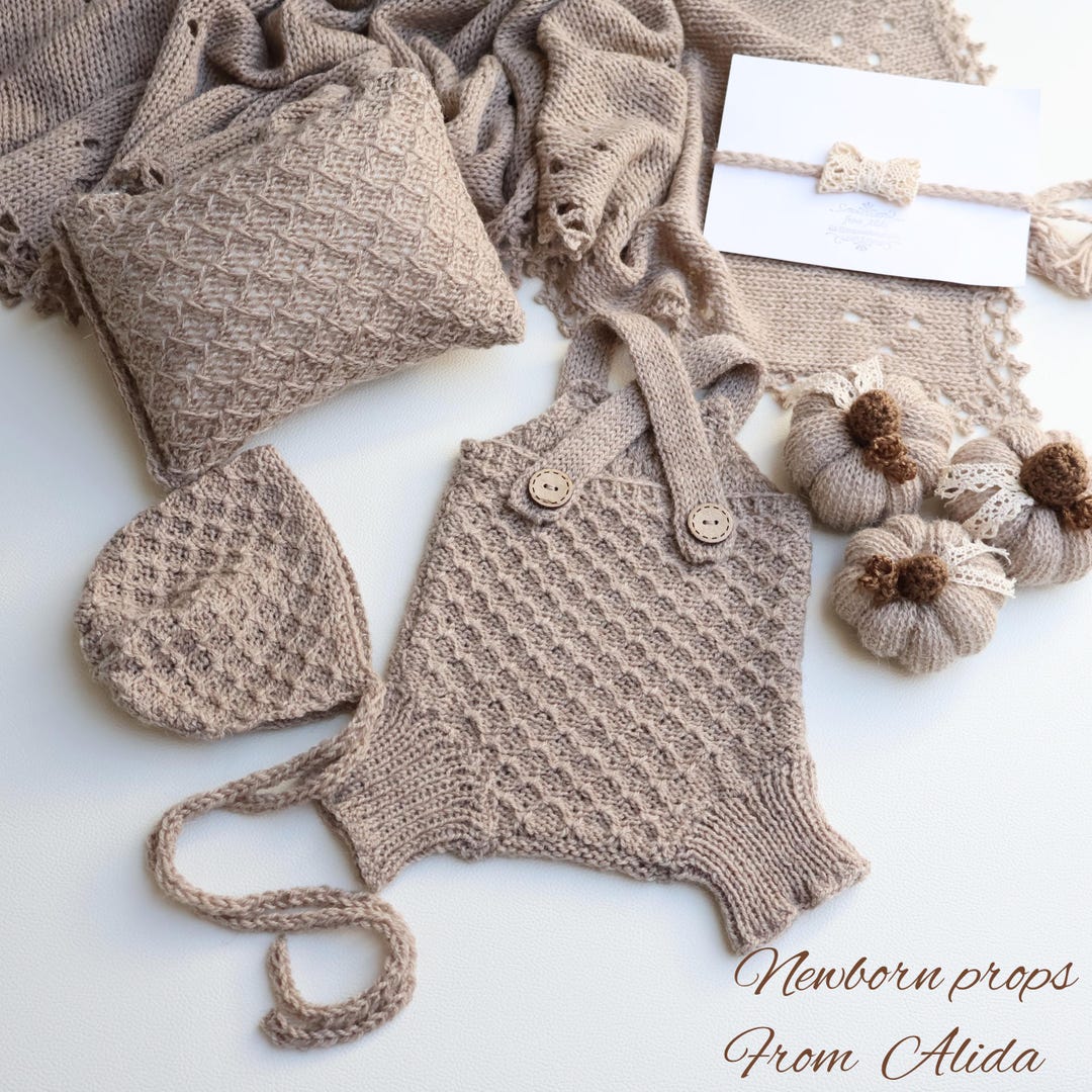 Alpaca Newborn Photo Prop Set: Lifestyle Baby Outfit, Pumpkins - Etsy